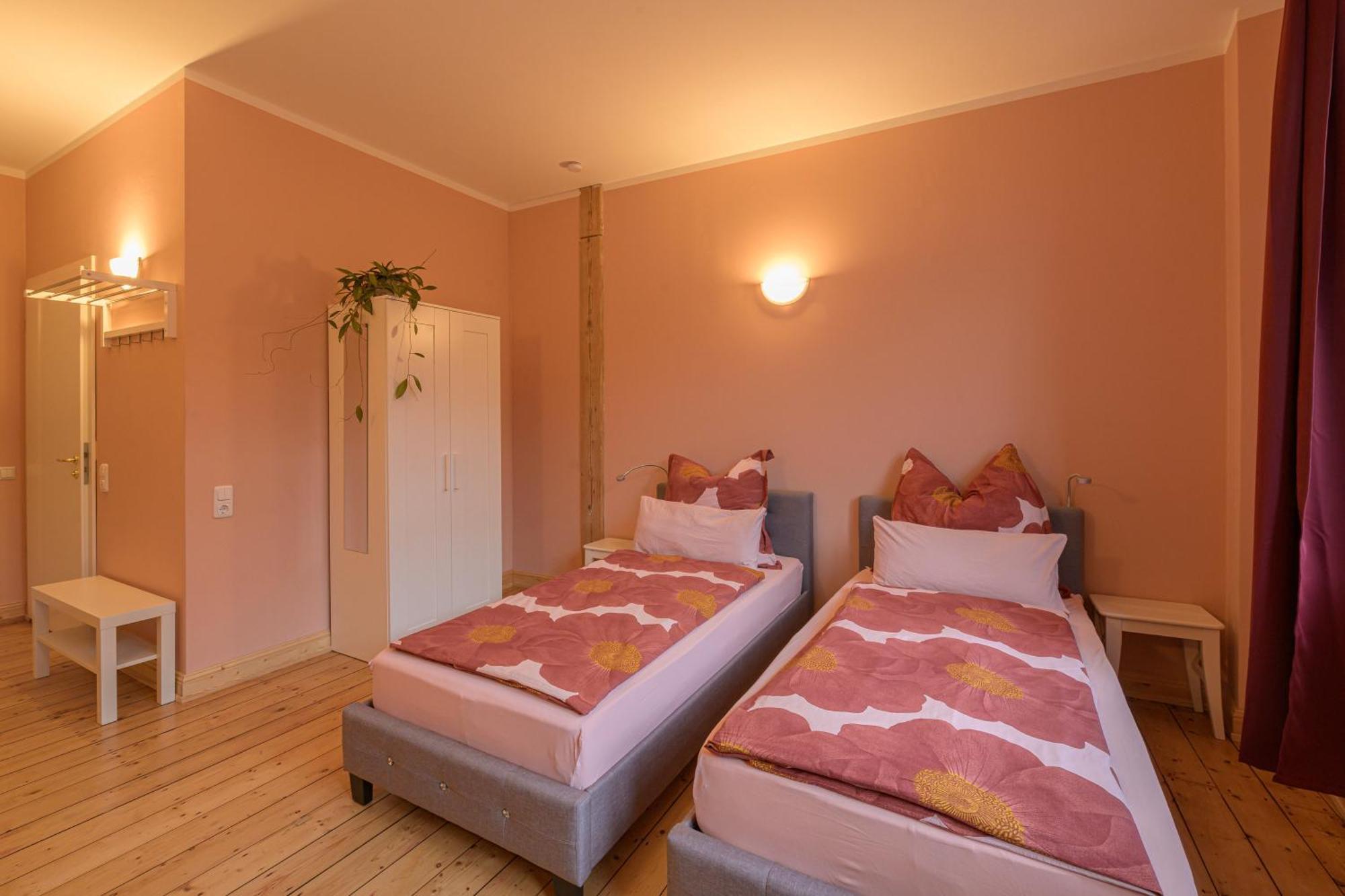 Gaestehaus Villa Fliedner - Das Kutscherhaus Monsheim  Экстерьер фото